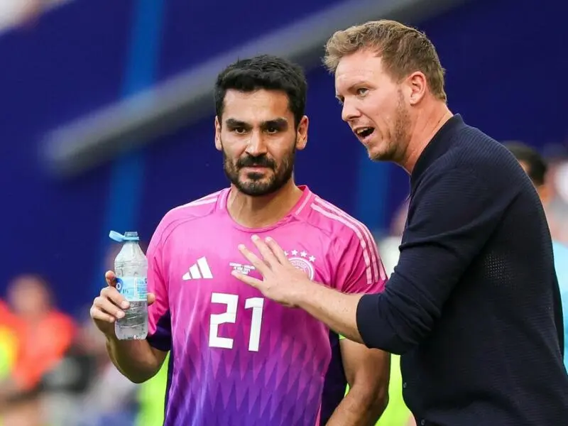 Ilkay Gündogan (l) und Julian Nagelsmann