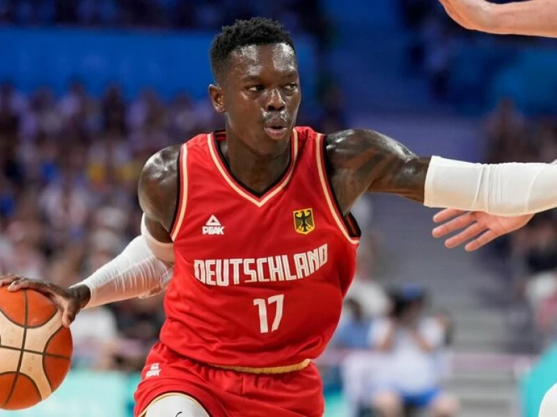 Dennis Schröder