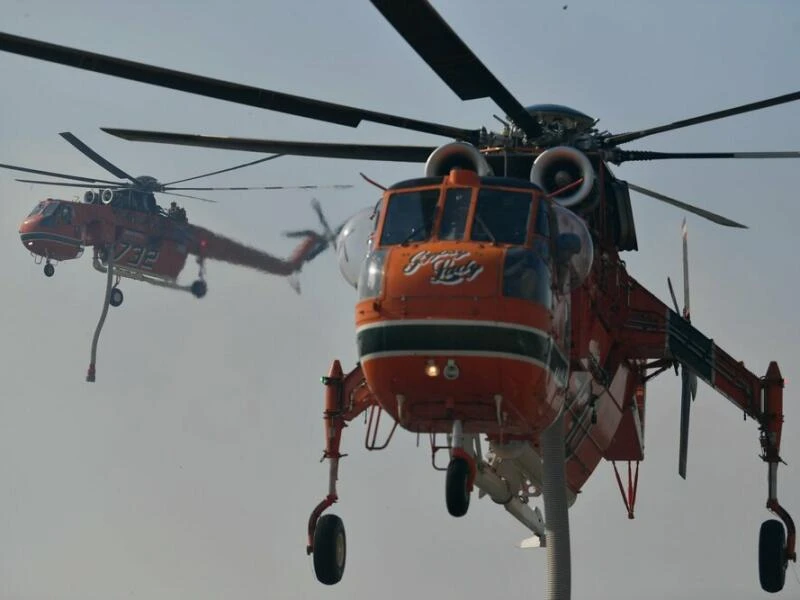 Großbrand nahe Athen