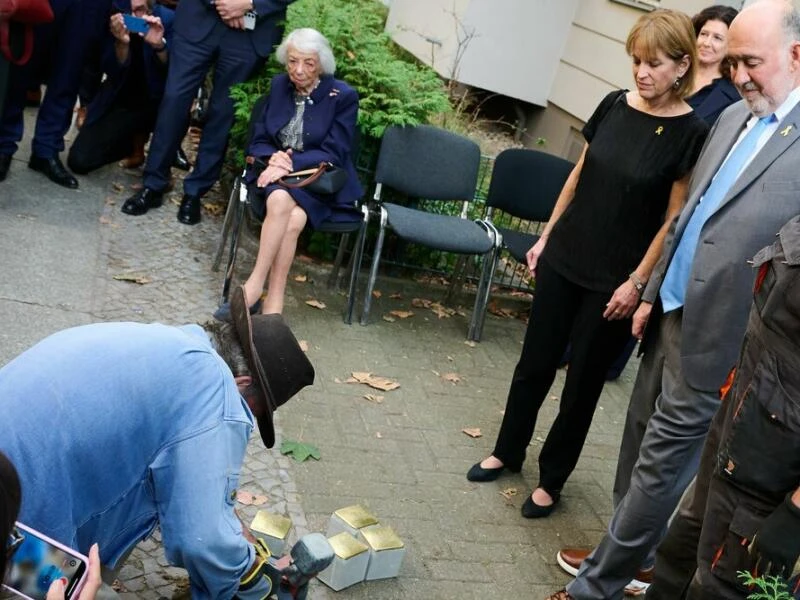 Stolpersteinverlegung in Berlin