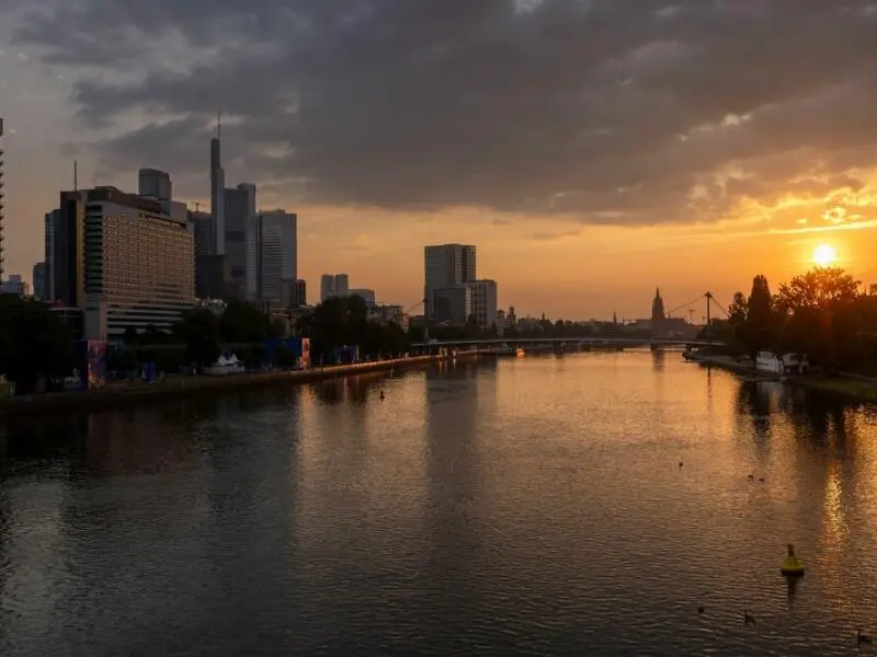 Sonnenaufgang in Frankfurt am Main