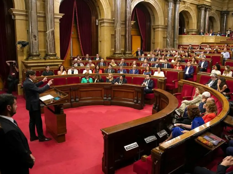 Illa steht in Katalonien zur Wahl - Puigdemont verschwunden