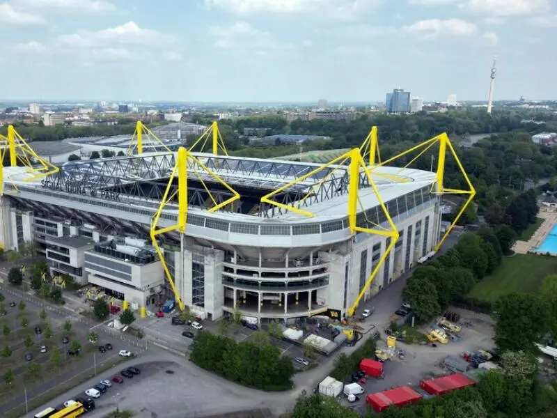 Blick auf den Signal-Iduna-Park in Dortmund