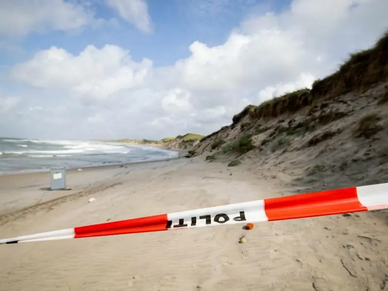 Jungen in Dänemark von Sandmassen verschüttet und umgekommen