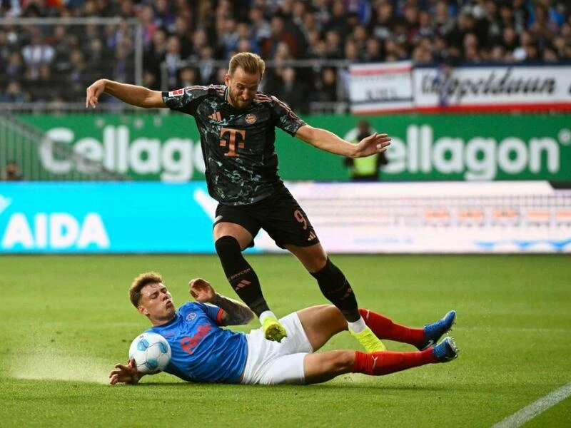 Holstein Kiel - Bayern München