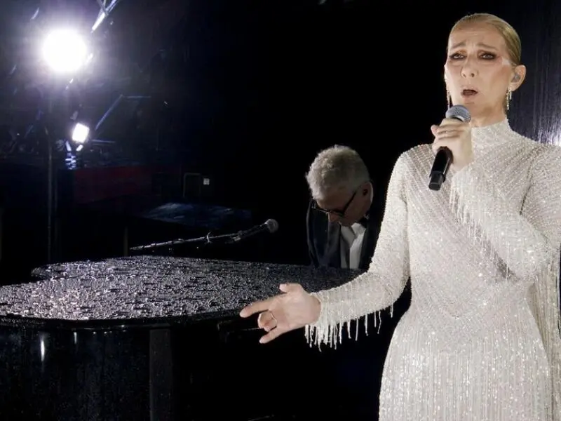 Céline Dion bei der Eröffnungsfeier der Olympischen Sommerspiele