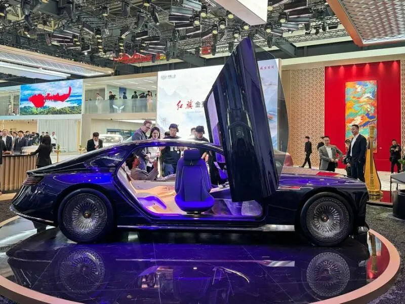 Peking Motor Show 2024 - Hongqi Batmobil