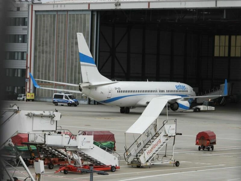 Abschiebeflug von Hamburg nach Serbien und Mazedonien