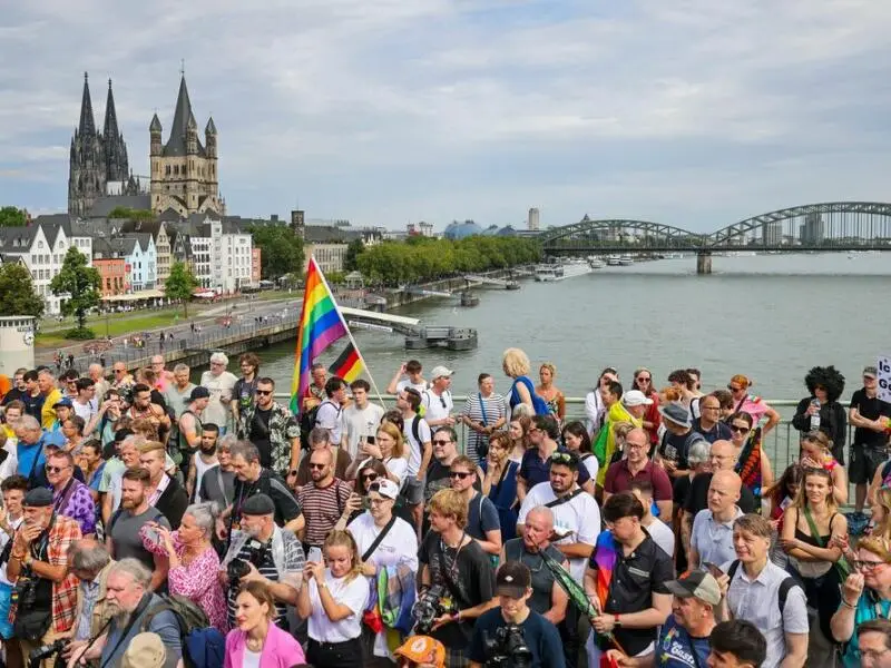 ColognePride – Parade zum Christopher Street Day (CSD)