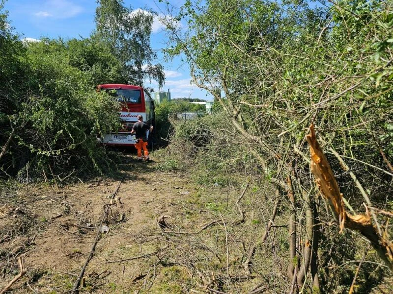 Reisebus auf A72 verunglückt - sieben Verletzte