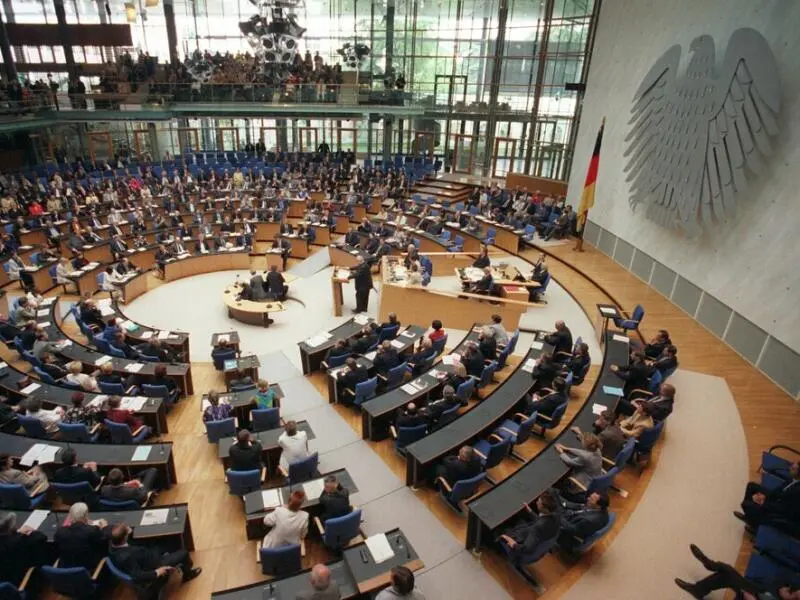 Regierungsumzug Bonn - Berlin