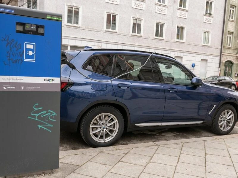 Kostenloses Parken für E-Autos