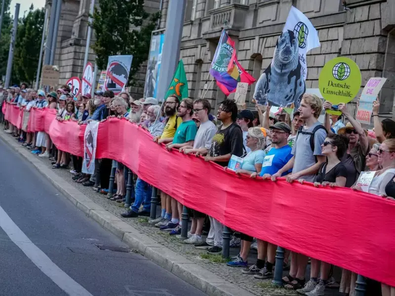 Demonstration gegen Genehmigung eines Gasfelds vor Borkum