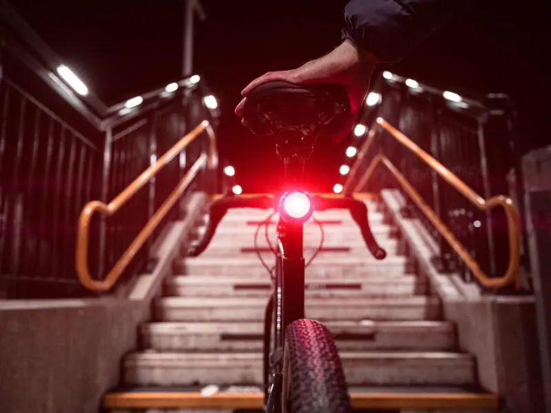 Curve Fahrradlicht & GPS Tracker: Bringt Dich smart und sicher von A nach B