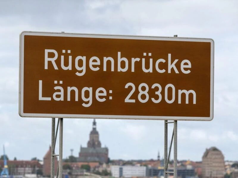 Sperrung der Rügenbrücke wegen Brückenprüfung