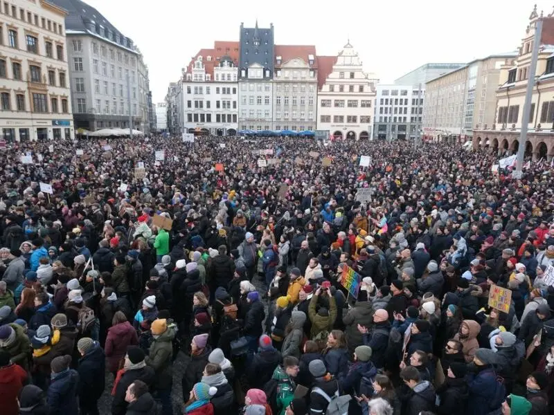 Demonstration gegen Rechtsextremismus - Leipzig