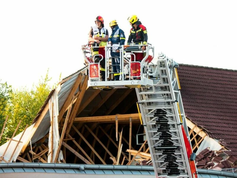 Supermarktdach in Ratzeburg eingestürzt