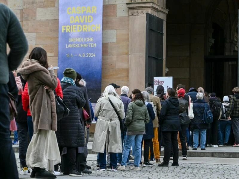 Andrang bei Caspar David Friedrich-Ausstellung in Berlin