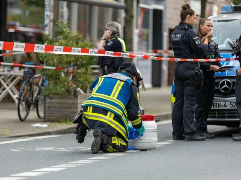 Säureangriff vor Bochumer Café