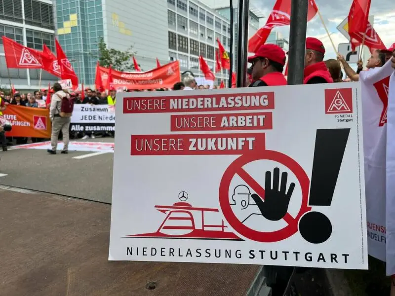Protest gegen Verkauf von Mercedes-Autohäusern
