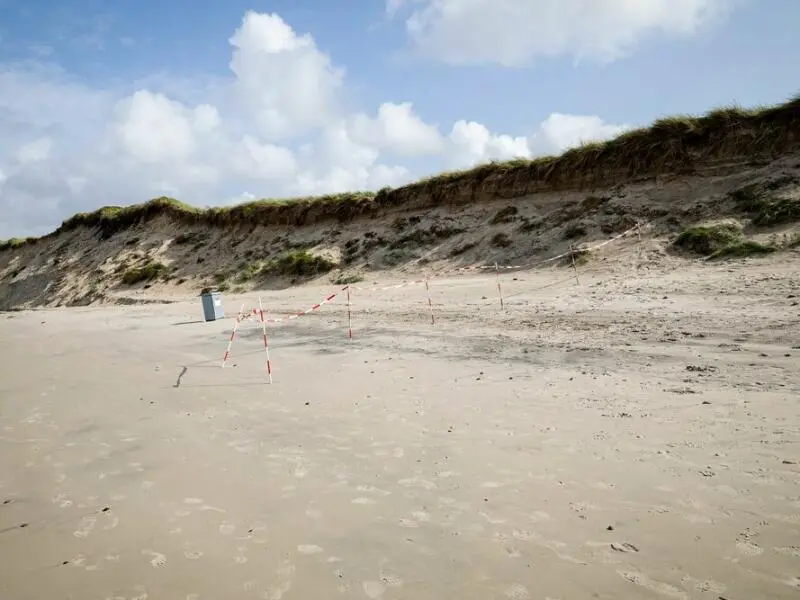 Jungen in Dänemark von Sandmassen verschüttet und umgekommen