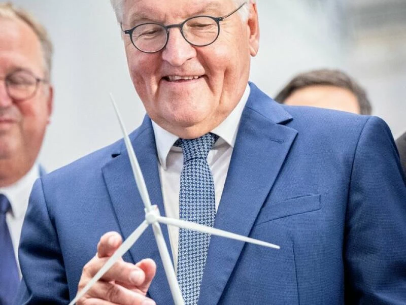 Bundespräsident Steinmeier besucht Unternehmen in Cuxhaven