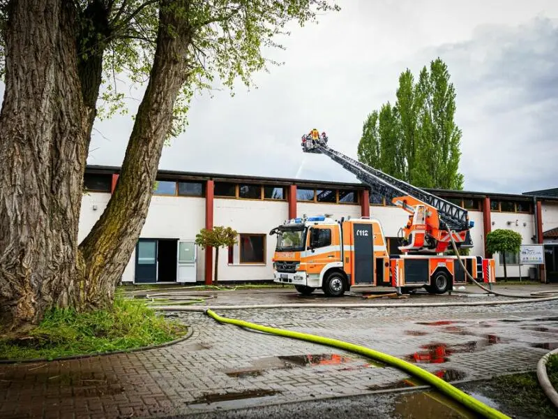 Großbrand in Braunschweiger Industriegebiet