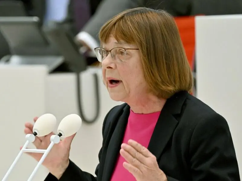 Gesundheitsministerin Ursula Nonnemacher