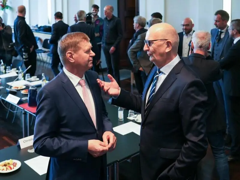 Landrat Siegurd Heinze und Ministerpräsident Dietmar Woidke