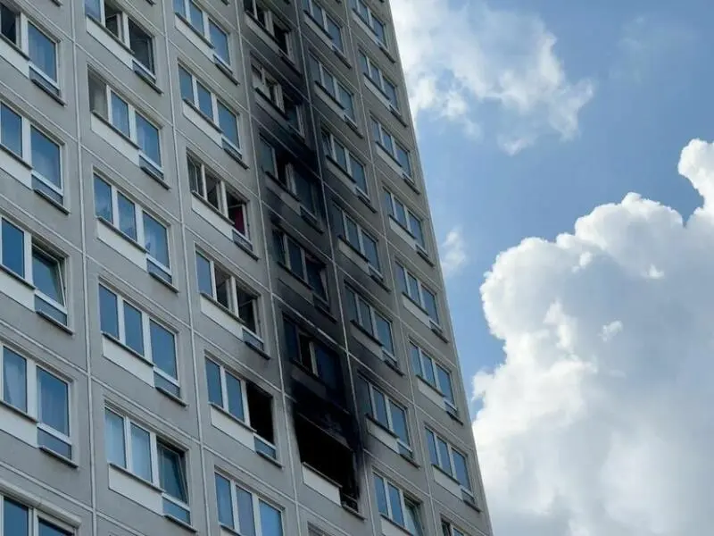 Brand in Mehrfamilienhaus in Leipzig - ein Todesopfer