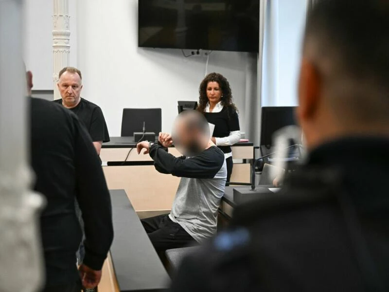 Prozess gegen 34-Jährigen wegen Messerangriffs auf Mädchen