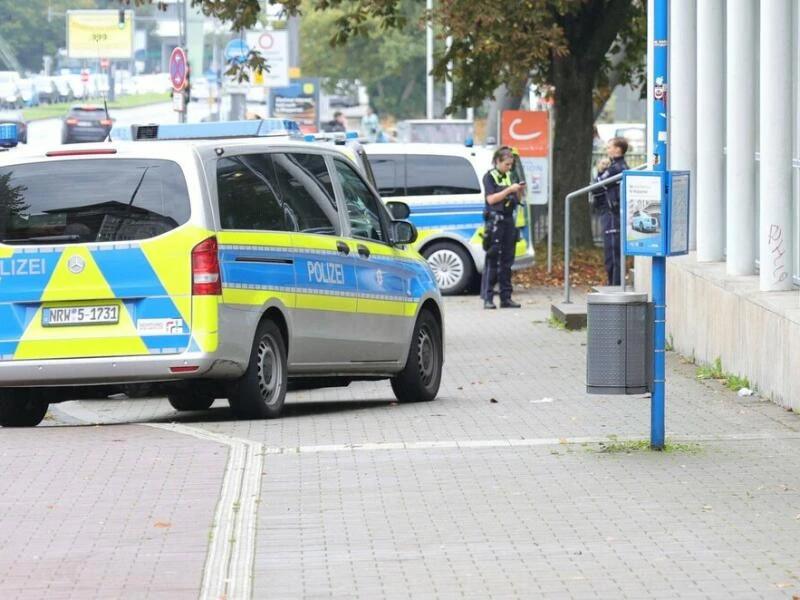 Polizei durchsucht Berufskolleg in Wuppertal