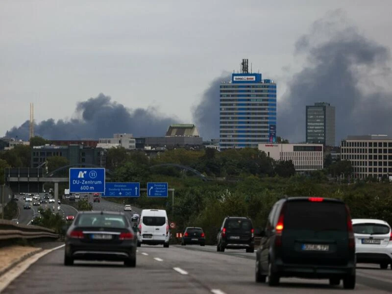 Brand in Duisburger Chemiewerk