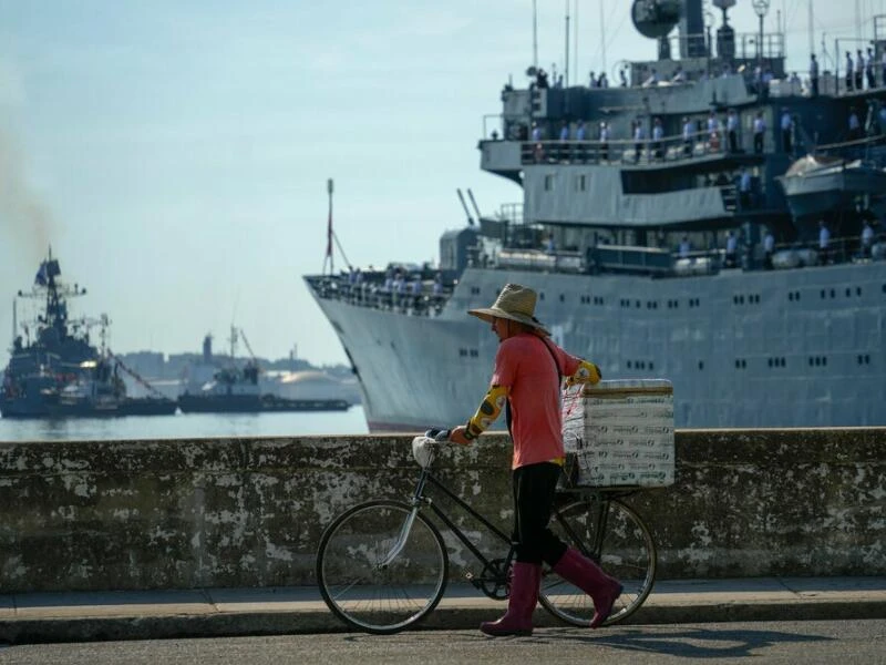 Russische Marineschiffe in Kuba