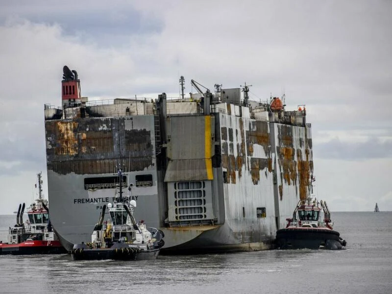 «Fremantle Highway» nach Brand