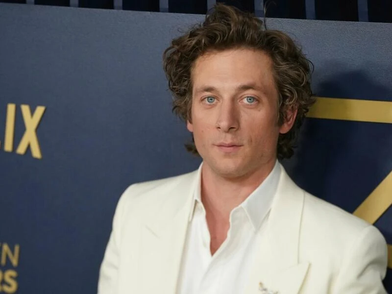 Jeremy Allen White