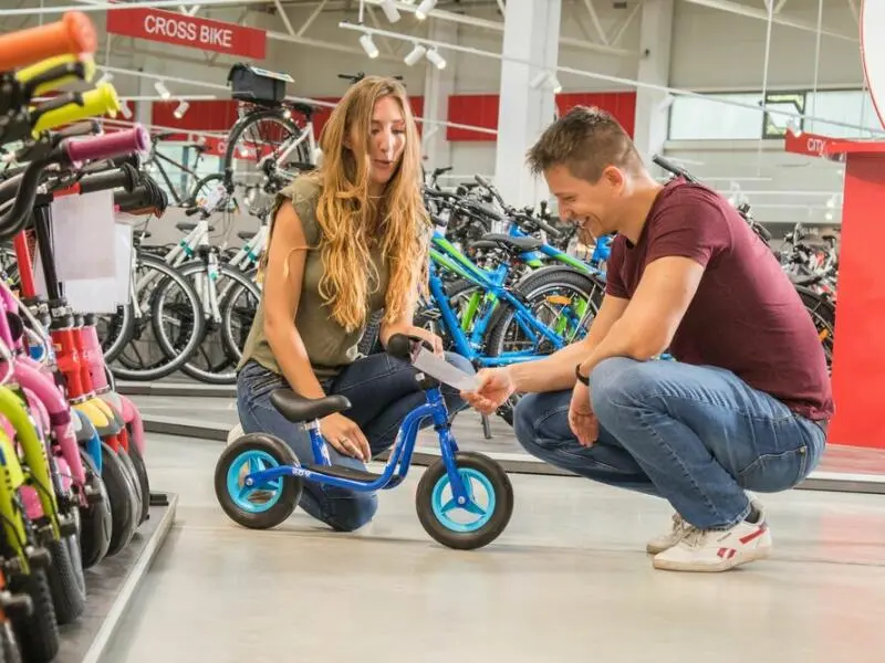 Zwei Räder als Osterei: Tipps für das erste Kinderfahrrad