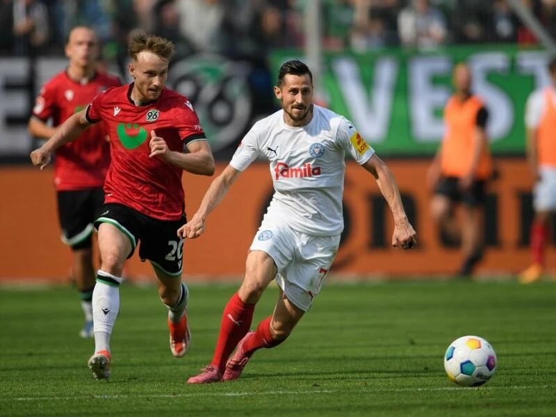 Steven Skrzybski von Holstein Kiel