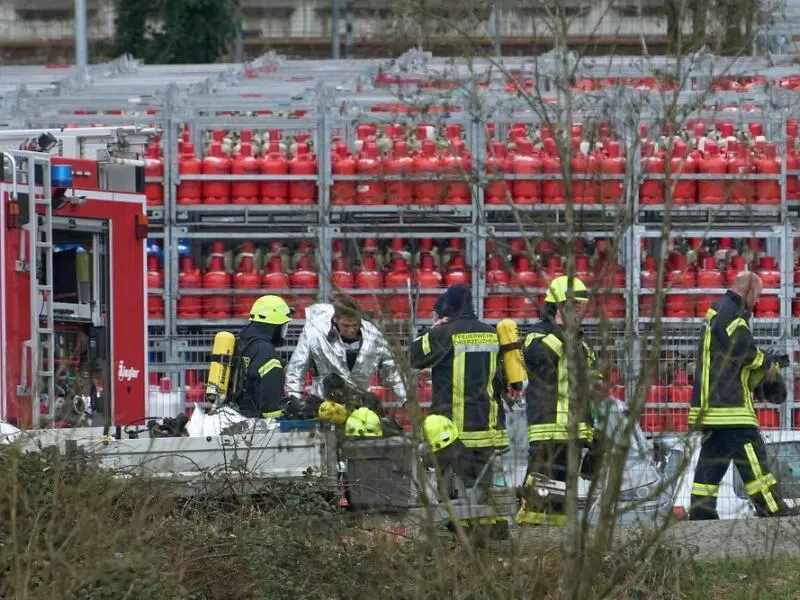 Gasaustritt auf Firmengelände in Hadamar