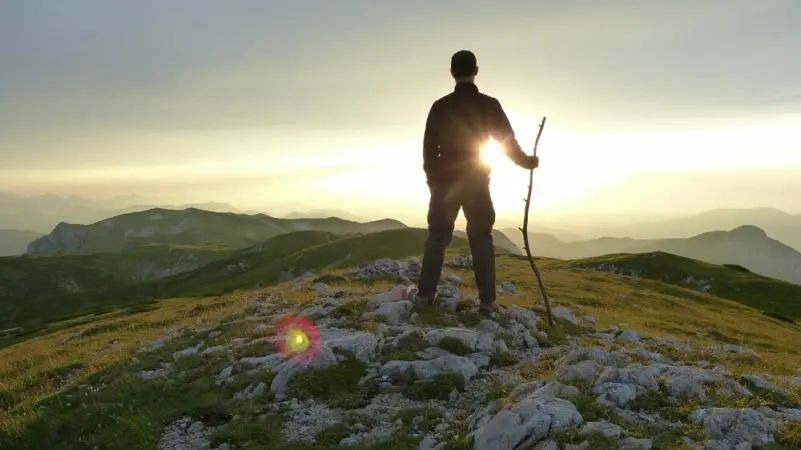 Wanderer bei Sonnenuntergang