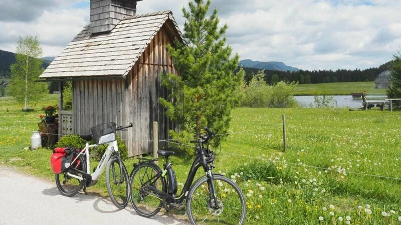 Eine Holzkapelle zwischen Bad Aussee und Trautenfels