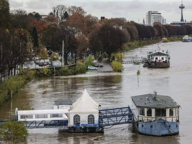Hochwasser am Rhein in Köln