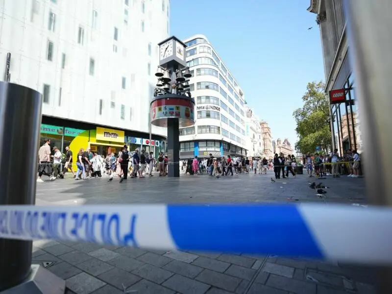 Messerangriff auf Mädchen und Frau im Zentrum Londons