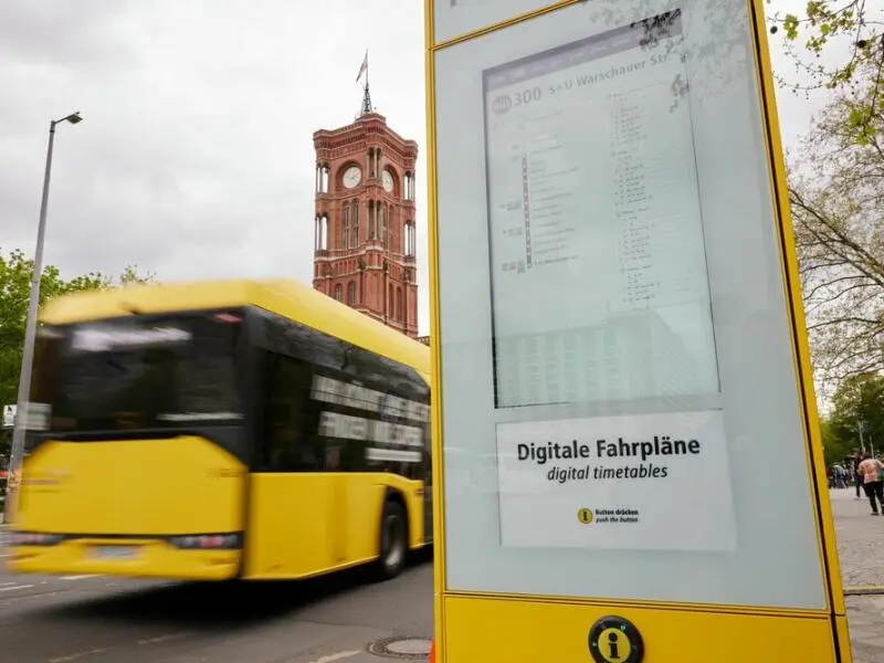 Berliner Verkehrsbetriebe stellt digitale Fahrgastinformation vor