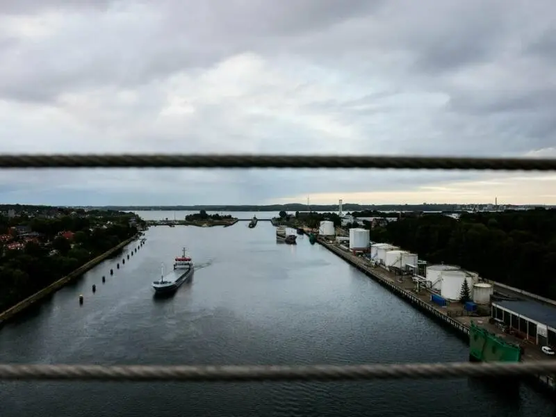 Der Nord-Ostsee-Kanal in Kiel