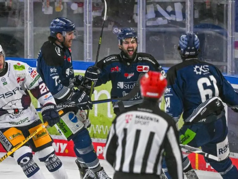 Straubing Tigers - Eisbären Berlin