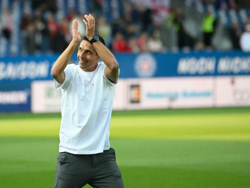 Trainer Marcel Rapp von Holstein Kiel