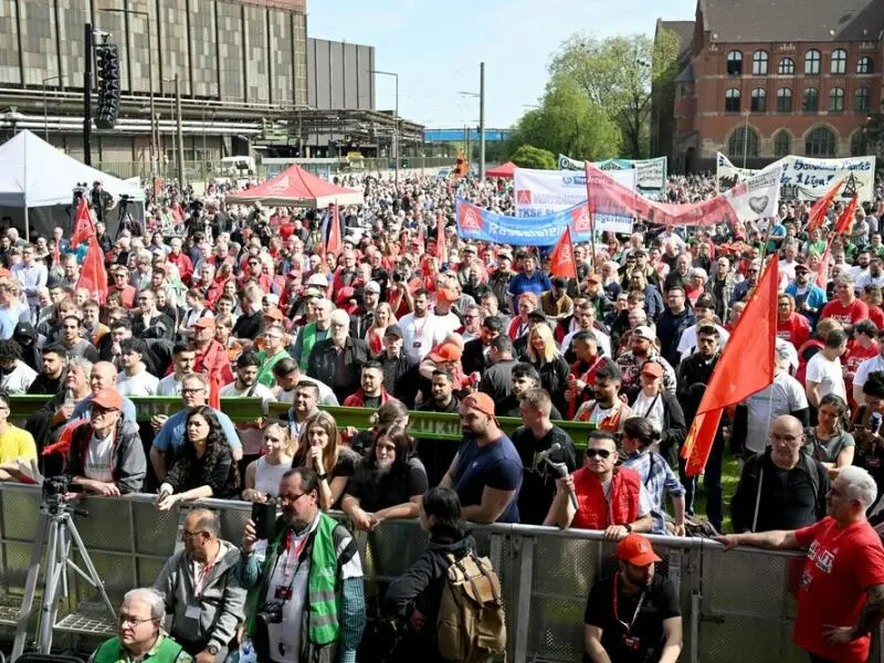 Protest-Kundgebung bei Stahlhersteller Thyssenkrupp Steel