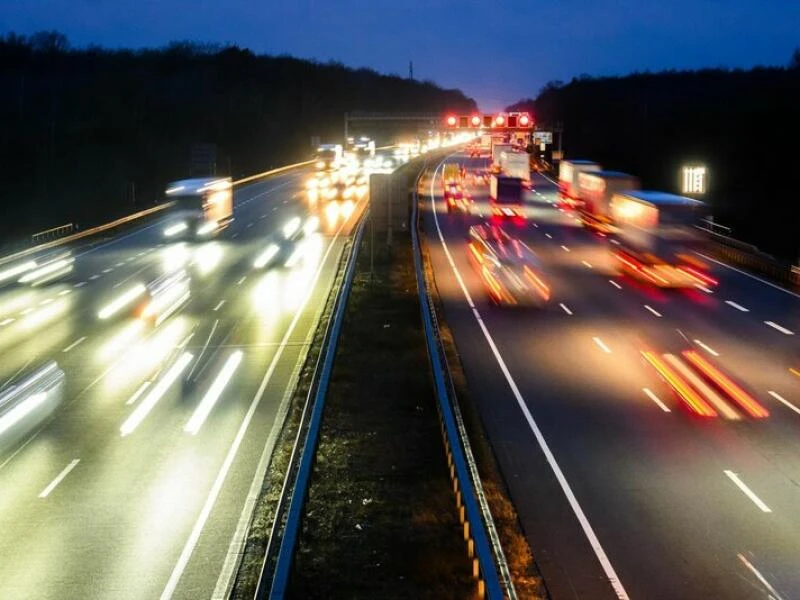 Fahrzeuge auf der A2 in der Region Hannover