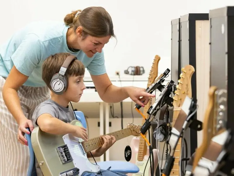 Kinder lernen im «Sound Circle»